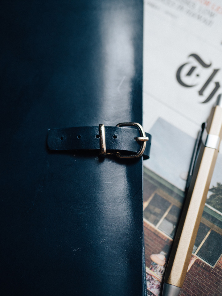 Antara Detalle Agenda cuero azul 65 - Antara Azul 3 Antara Azul - Imagen 3