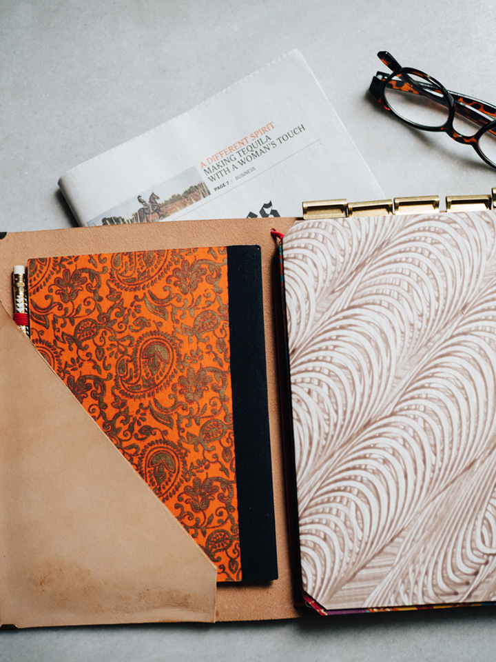 Antara Detalle interior 1 agenda cuero natural 72 - Antara Pass cuero natural 7 Antara Pass cuero natural - Imagen 7