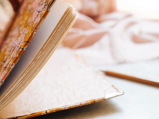 Cuaderno de sueños dorado y marrón - Imagen 3